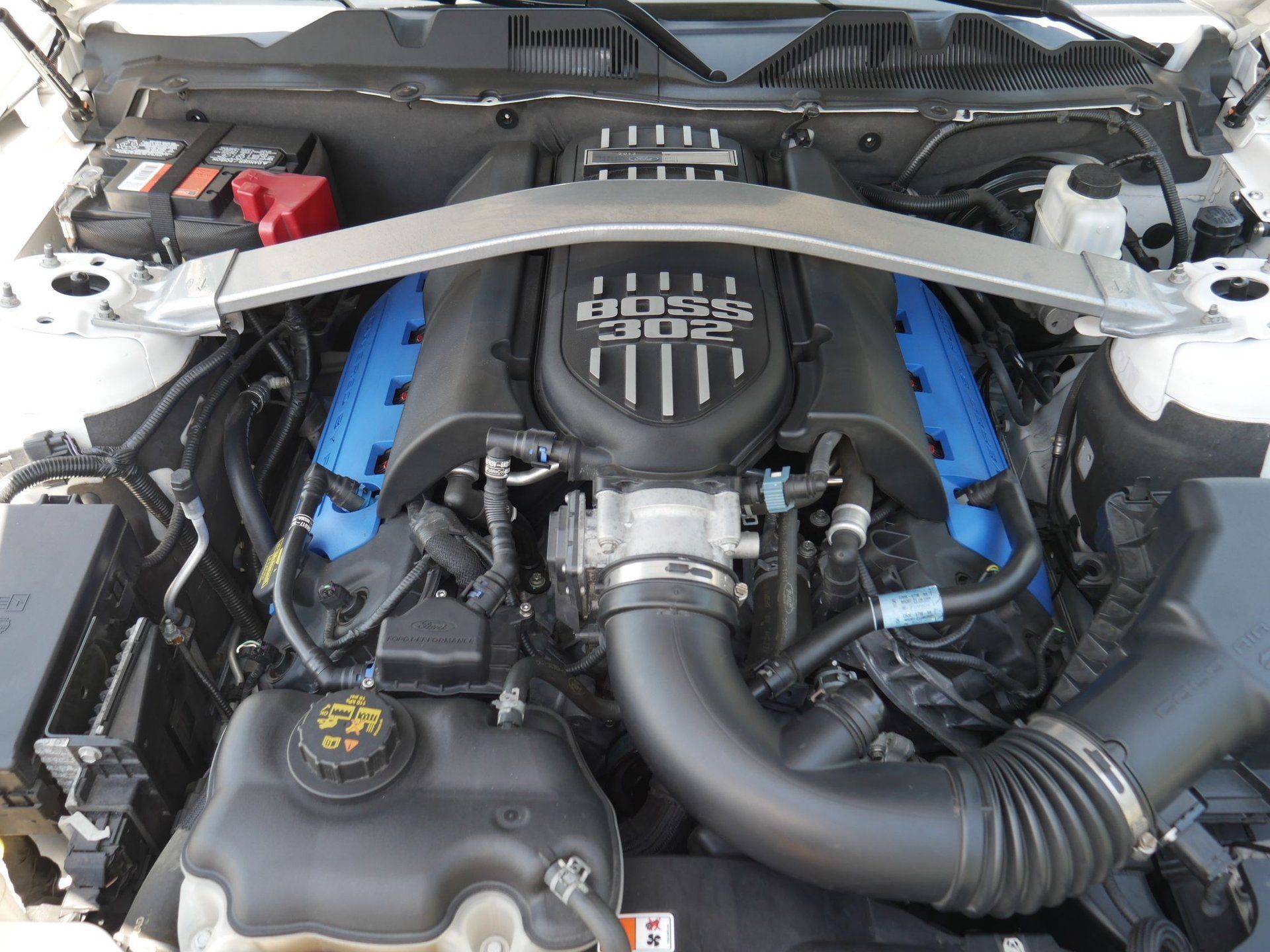 Used 2012 Ford Mustang Boss 302 w/ Boss 302 Accessory Pkg RWD image 6