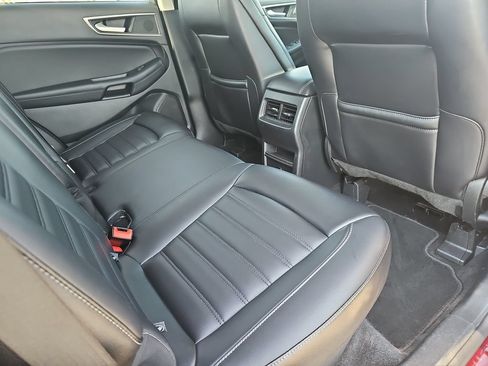 Used 2024 Ford Edge SEL AWD/4WD image 11