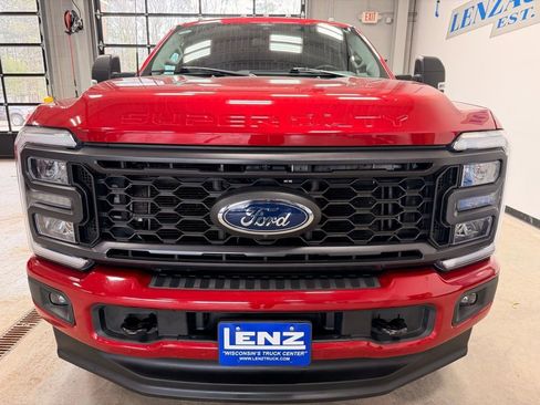 Used 2024 Ford F250 XLT w/ XLT Premium Package AWD/4WD image 3