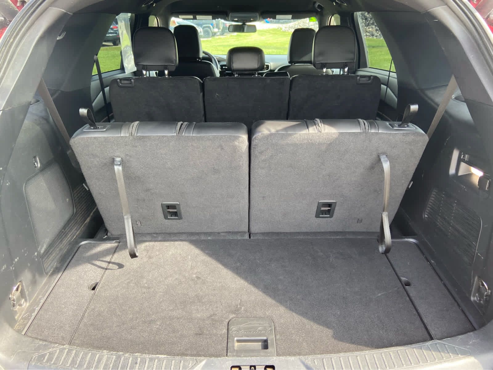 Used 2022 Ford Explorer ST-Line AWD/4WD image 7