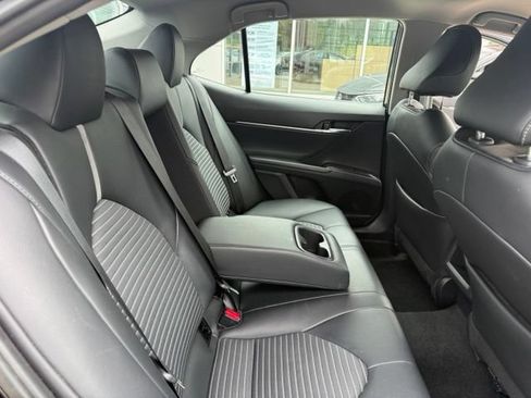 Used 2024 Toyota Camry SE FWD image 27