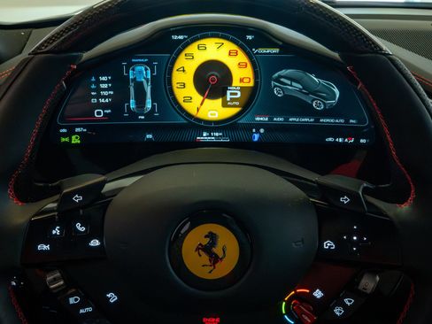 Used 2025 Ferrari Purosangue AWD/4WD image 17