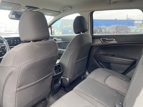 Used 2026 Kia Sportage LX AWD/4WD image 14