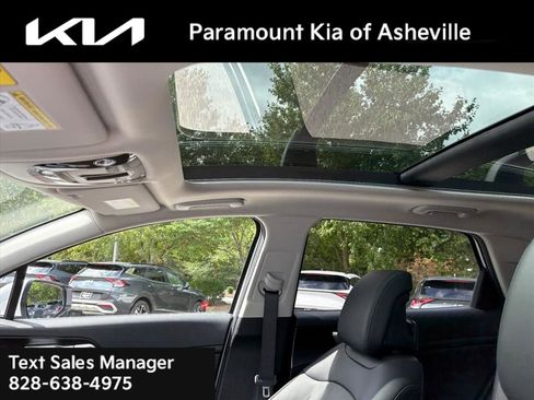 New 2026 Kia Sportage EX w/ EX Panorama Roof Package image 13