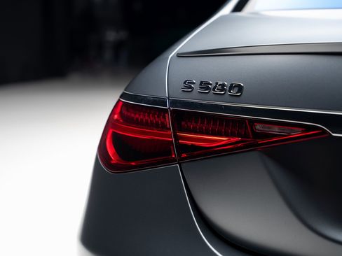 Used 2023 Mercedes-Benz S 580 4MATIC Sedan image 27