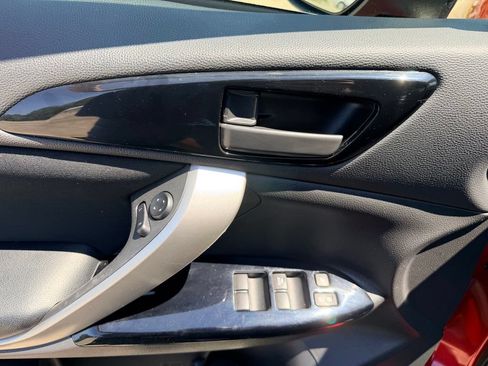 Used 2025 Mitsubishi Eclipse Cross AWD image 19