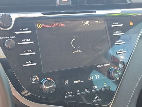 Used 2019 Toyota Camry XSE image 16