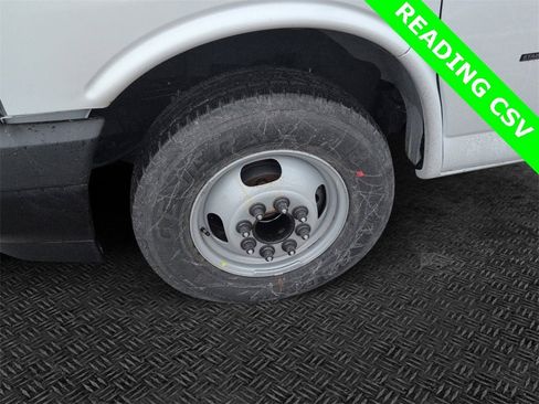 New 2025 Chevrolet Express 3500 image 11