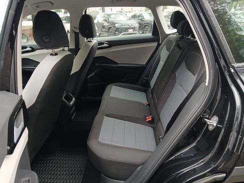 New 2025 Volkswagen Taos S image 23