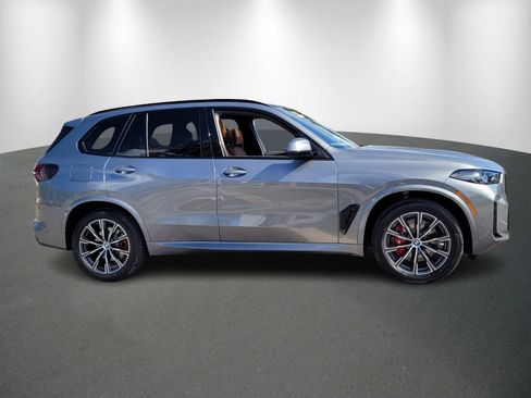 Used 2026 BMW X5 sDrive40i w/ M Sport Package RWD image 8