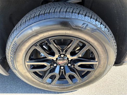 Certified 2024 GMC Sierra 1500 Elevation image 12