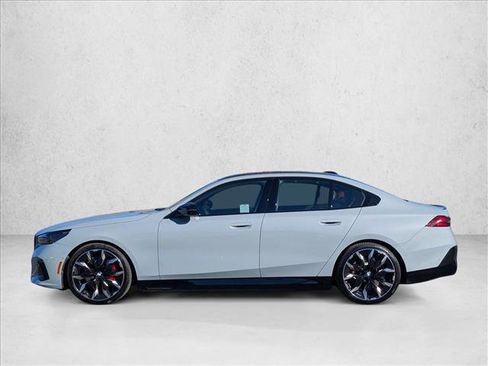 Used 2025 BMW i5 M60 image 9