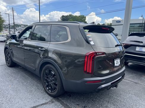 Used 2021 Kia Telluride SX w/ Nightfall Edition Package AWD/4WD image 3