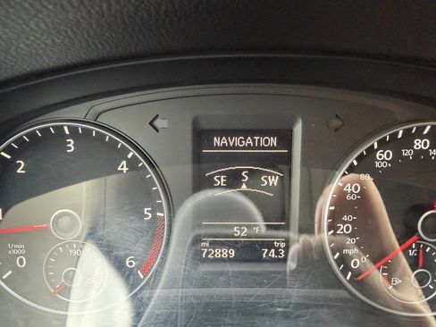 Used 2015 Volkswagen Passat TDI SEL Premium image 15