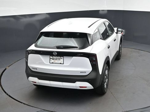 Used 2025 Nissan Kicks S AWD/4WD image 34