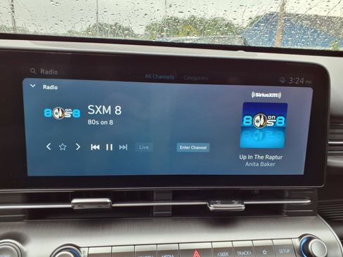 Used 2024 Hyundai Kona SE image 18