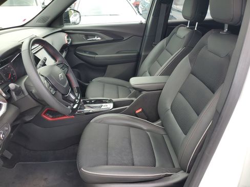 Used 2023 Chevrolet TrailBlazer RS w/ Convenience Package AWD/4WD image 19