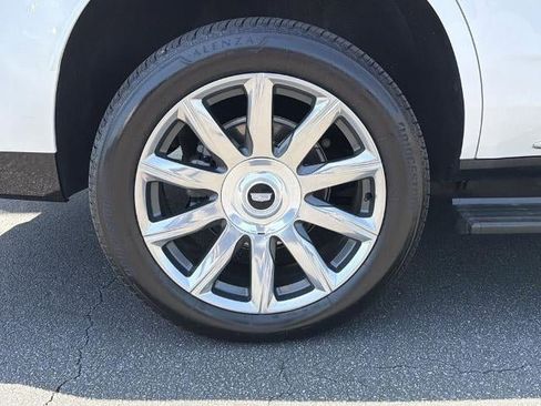 Certified 2022 Cadillac Escalade Premium Luxury Platinum w/ Heavy-Duty Trailer Package RWD image 17
