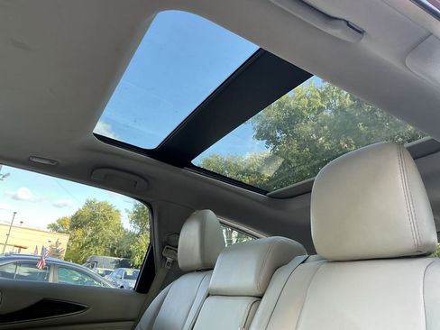 Used 2013 INFINITI JX35 AWD w/ Premium Pkg image 29