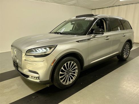 Used 2021 Lincoln Aviator Reserve w/ Elements Package Plus image 5