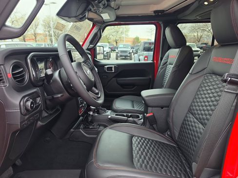 New 2026 Jeep Wrangler Unlimited Rubicon image 14