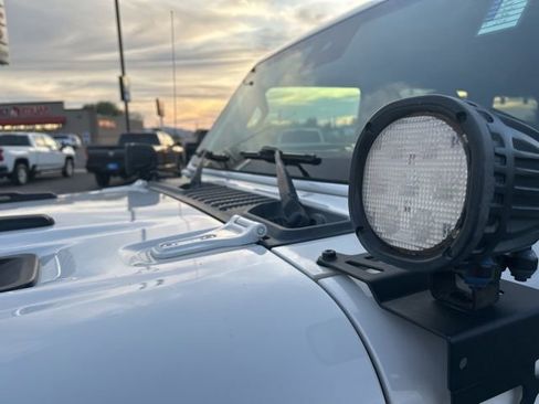 Used 2020 Jeep Wrangler Unlimited Rubicon w/ Steel Bumper Group AWD/4WD image 11