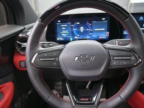 Used 2025 Chevrolet Blazer EV SS AWD/4WD image 8