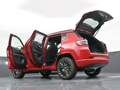 New 2024 Jeep Compass Limited image 63