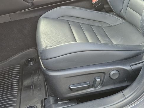 Used 2024 Lexus IS 350 F Sport RWD image 22
