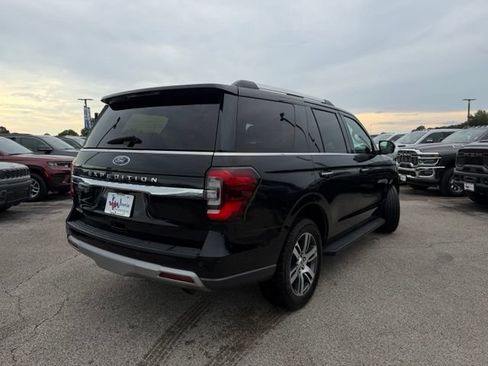 Used 2024 Ford Expedition Limited AWD/4WD image 6