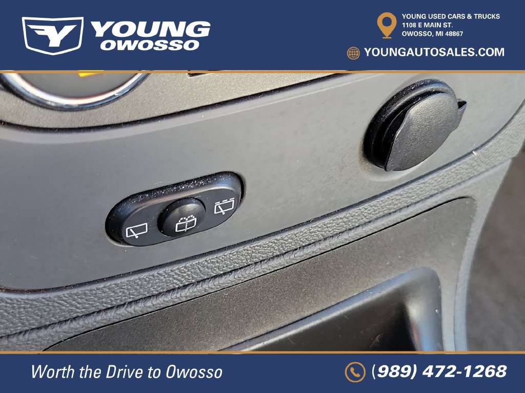 Used 2009 Chevrolet HHR LS FWD image 18