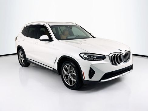 Used 2022 BMW X3 sDrive30i w/ Premium Package 2 (ZPA) RWD image 3