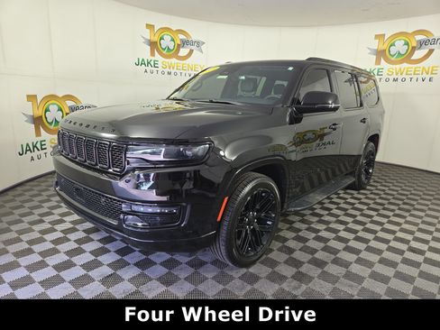 Certified 2023 Jeep Wagoneer Series II AWD/4WD image 4