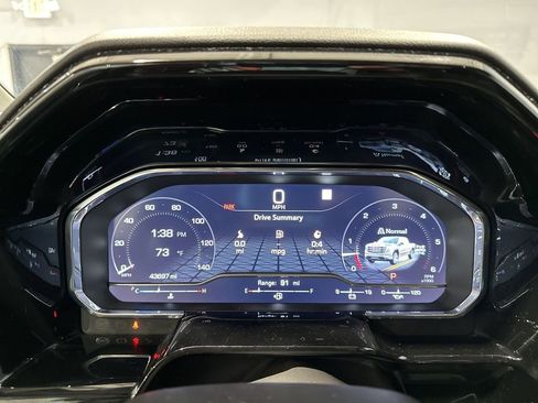 Used 2023 GMC Sierra 1500 SLT image 10