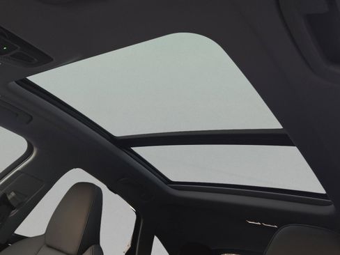 New 2025 Audi Q5 Prestige image 12