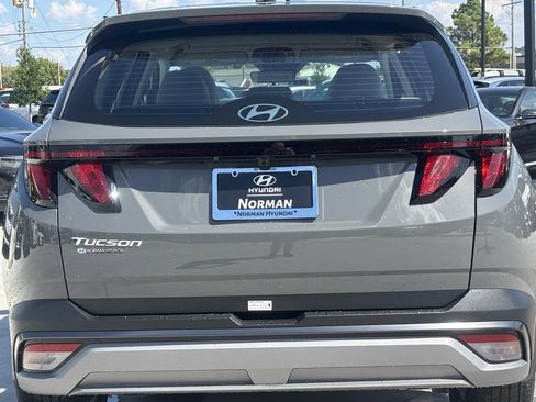 New 2026 Hyundai Tucson SE image 6