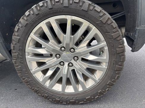 Used 2019 GMC Sierra 1500 Denali w/ Denali Ultimate Package AWD/4WD image 13
