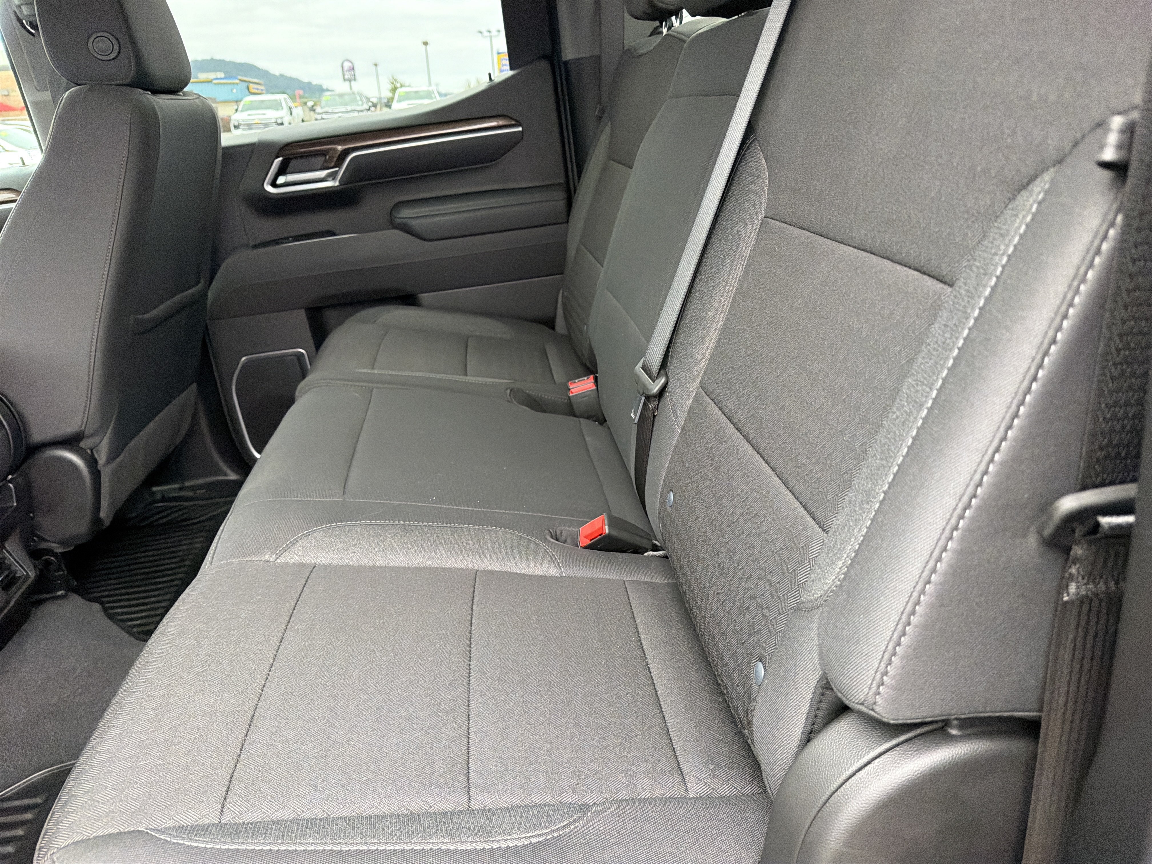 Certified 2026 Chevrolet Silverado 1500 RST AWD/4WD image 14