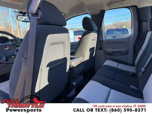 Used 2009 Chevrolet Silverado 2500 W/T w/ Snow Plow Prep Package image 18