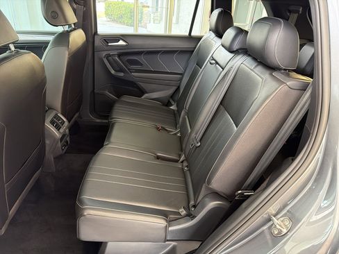 Used 2024 Volkswagen Tiguan SE R-Line FWD image 15