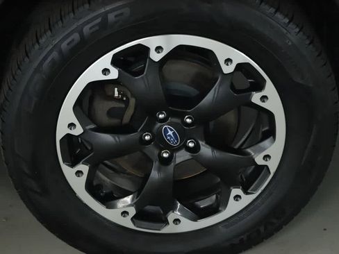 Used 2022 Subaru Crosstrek 2.0i Premium w/ Moonroof Package image 10