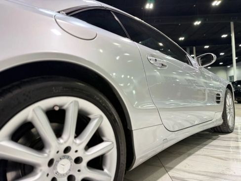 Used 2008 Mercedes-Benz SL 550 w/ P1 Pkg image 10