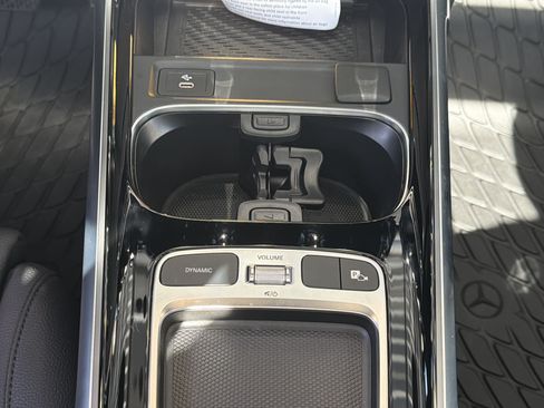 Used 2026 Mercedes-Benz GLB 250 4MATIC image 21