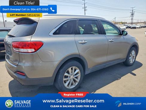 Used 2017 Kia Sorento FWD w/ LX Convenience Package image 4