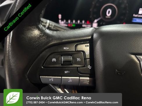 Used 2021 Cadillac Escalade Premium Luxury AWD/4WD image 19