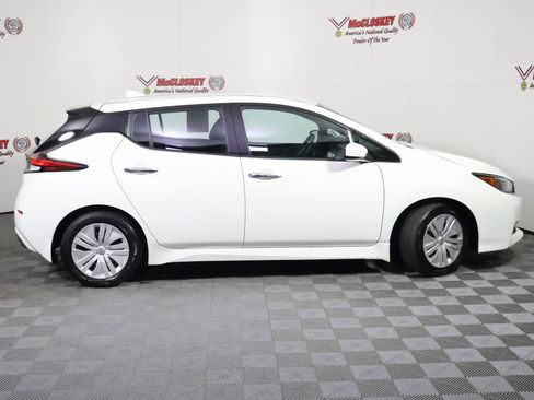 Used 2025 Nissan Leaf S FWD image 3