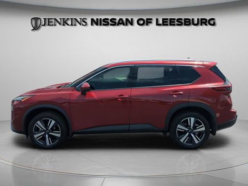 Certified 2025 Nissan Rogue SL FWD image 11