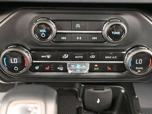 Certified 2025 Ford Bronco Outer Banks AWD/4WD image 23
