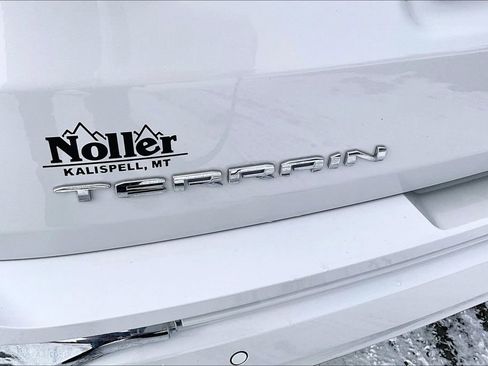 Used 2022 GMC Terrain Denali w/ Denali Premium Package image 8