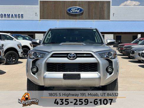 Used 2024 Toyota 4Runner TRD Off-Road Premium w/ Moonroof Package image 2